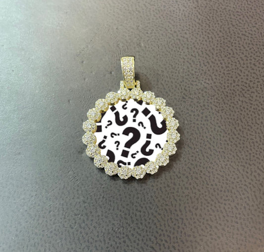 Flower Shaped Circle Pendant